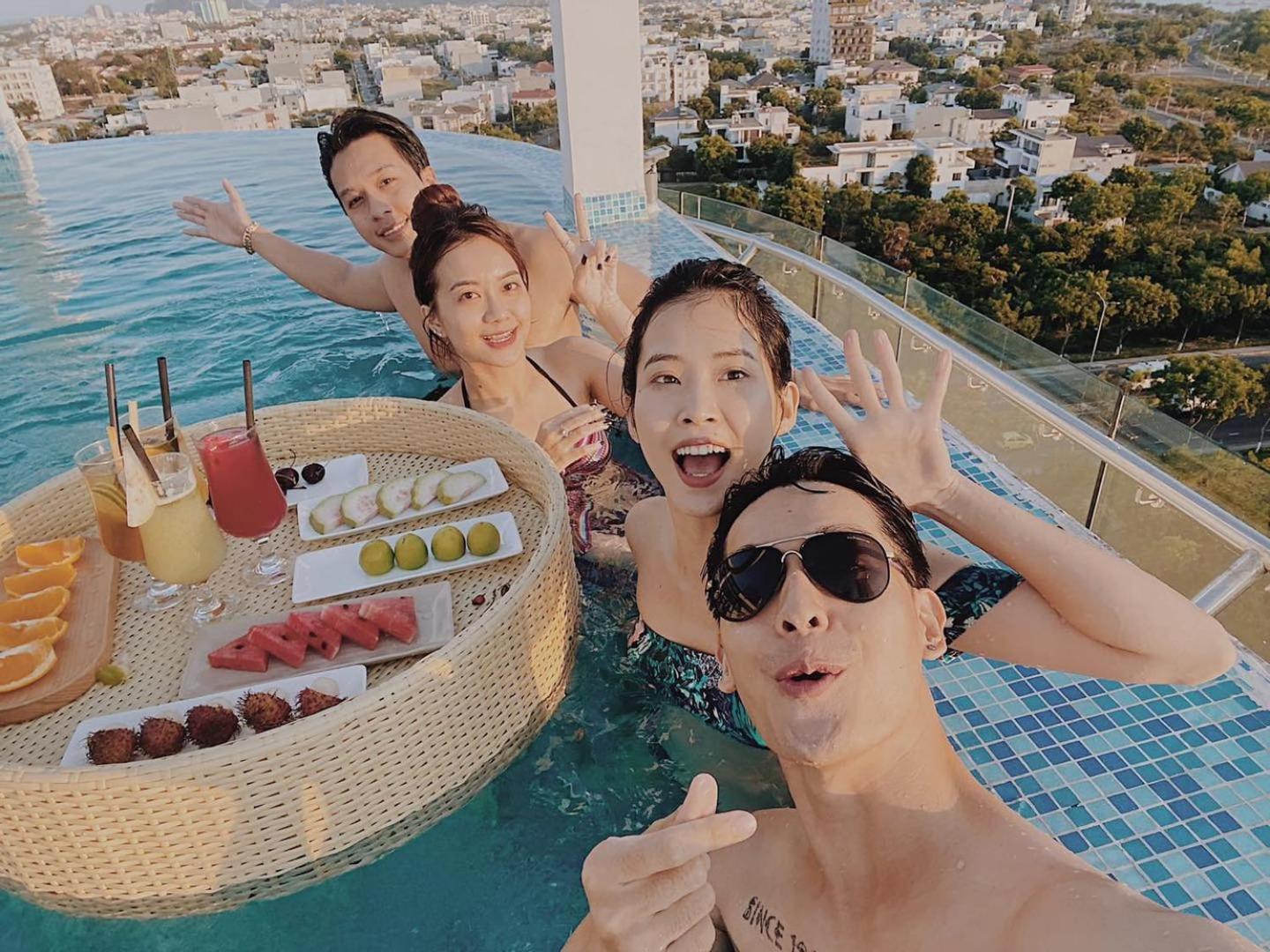 Rhm Luxury And Hotel 4*
